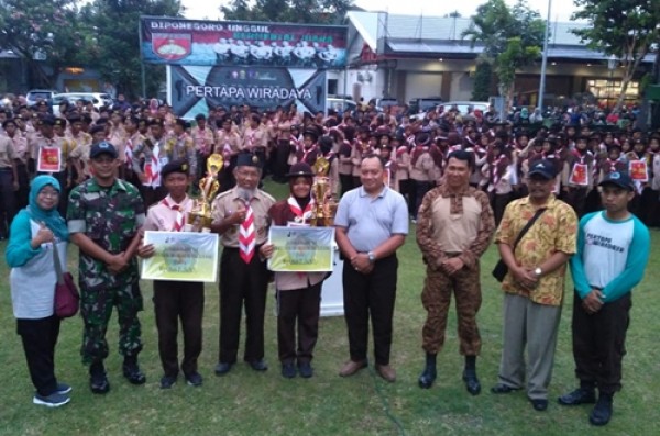 Pramuka SMAN 1 Sewon Juara Umum Pertapa Wiradaya 2018 Pramuka SMAN 1 Sewon Juara Umum Pertapa Wiradaya 2018